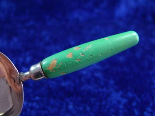 Vintage Measuring Spoon, Skyline made, Level fill 1/4 Cup with wooden hand - Made in Burnley England