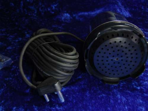 Resun Penguin 2400L/H submersable Water Pump - Stainless steel