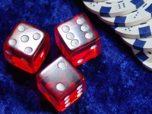 Poker Texas Hold them Card game set with Dice, in Aluminium Case