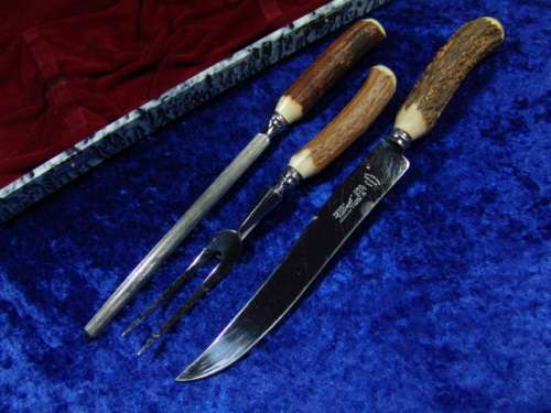 Vintage Sheffield "Valiant" Horn handle 3 piece Carvery Set  in original case
