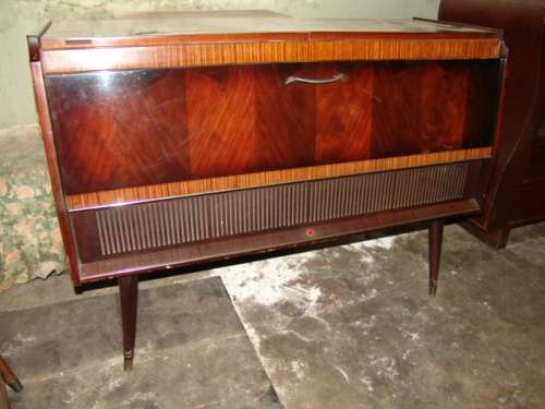 Vintage Radio, Gramophone and Wheel Tape recorder combination in original Cabinet