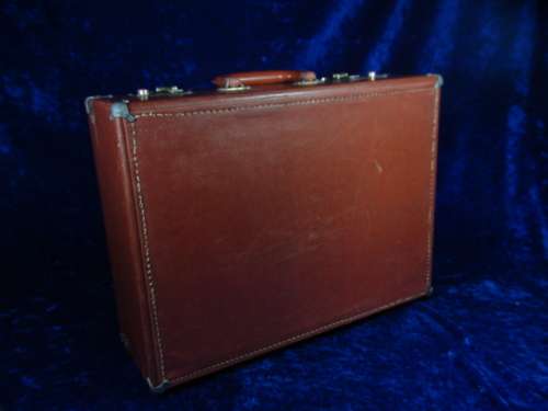 Vintage Brown Faux Leather Travelling Suitcase - excellent condition