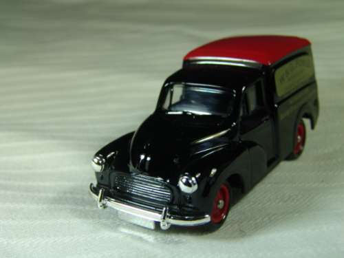 Vintage Collectable Die Cast  "Days Gone" Branded classic  - 1960 Morris Minor Van