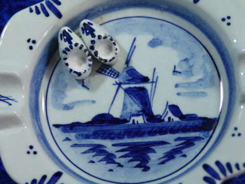 A collection of 3 Vintage Delft ornaments - Ashtray, Clog and Spoon