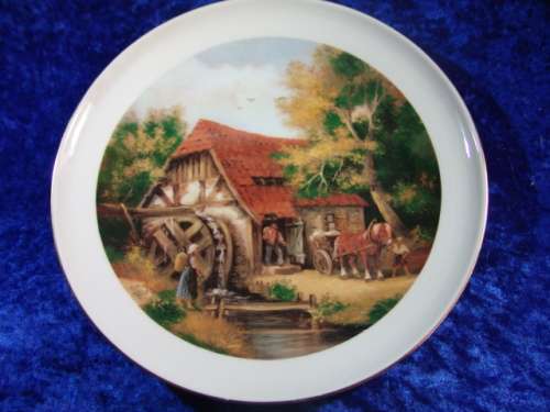 Vintage Decorated Country House porcelain display Plate - Constantia, 23cm