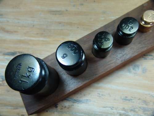 Vintage Barkel Brass and Metal Scale Weights - Full Set