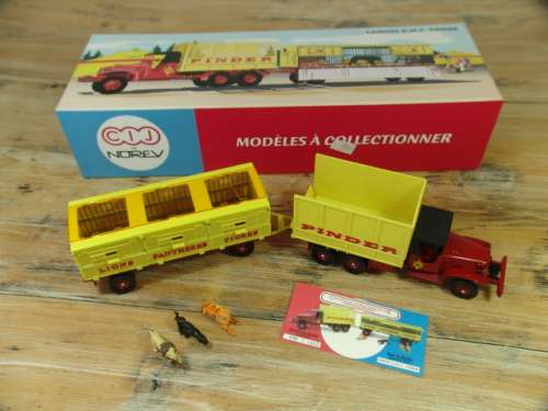 Rare Vintage collectable die cast model Truck and Trailor - Pinder Circus Truck - Scale 1:43