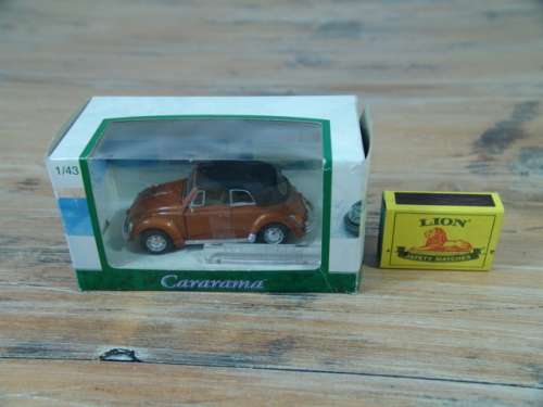 Vintage collectable die cast model Car - Cararama - VW Beetle Cabriolet - 1:43