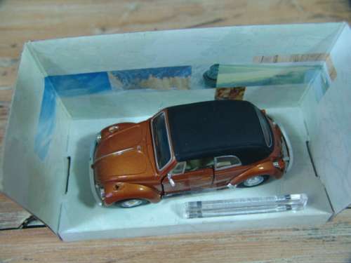 Vintage collectable die cast model Car - Cararama - VW Beetle Cabriolet - 1:43