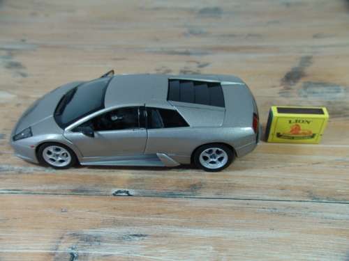 Collectable die cast model Car - Maisto Lamborghini Murcielago - 1:18