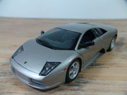 Collectable die cast model Car - Maisto Lamborghini Murcielago - 1:18