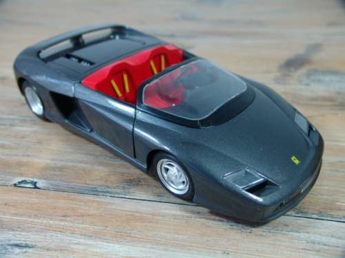 Collectable die cast model Car - Guiloy "Ferrari Mythos" - 1:18