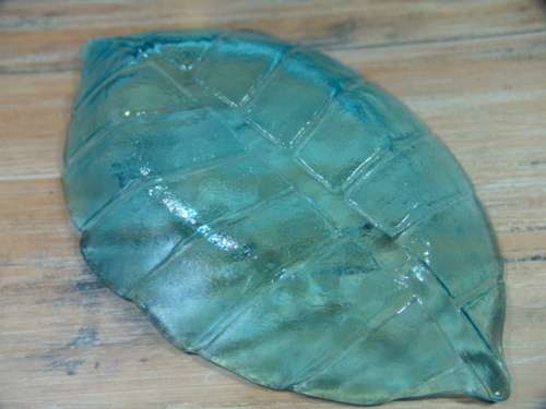 Vintage leaf shaped blue glass bowls x 2