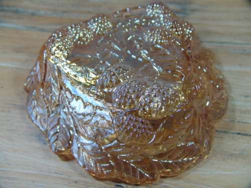Vintage Indiana Amber Carnival glass candy Dish