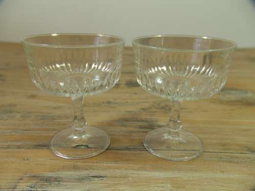 Set of 2 vintage cocktail Goblets