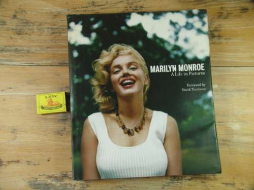 Vintage Marilyn Monroe collectable hardcover Book "A life in pictures" - 2007