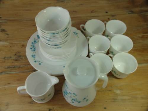 Vintage Arcopal Milk glass Dinner set - France, 25 pieces