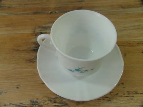 Vintage Arcopal Milk glass Dinner set - France, 25 pieces