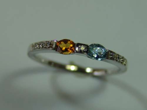 Vintage natural Sapphire and Cubic Zirconias Ring, set in Sterling Silver - 1,8g