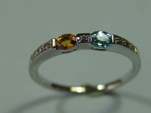 Vintage natural Sapphire and Cubic Zirconias Ring, set in Sterling Silver - 1,8g
