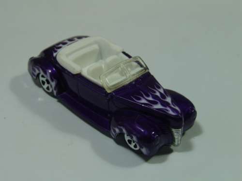 Collectable Hot Wheels Die cast model Car - 1940 Ford convertable - Malaysia