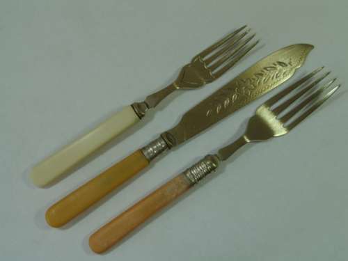 Vintage well aged EPNS cutlery items with bone handles - perfect for arts and crafts project