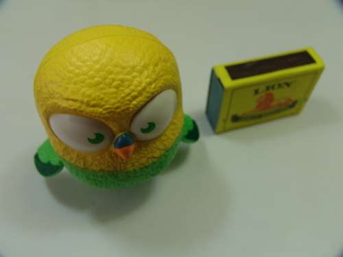 Collectable Mc Donalds toy figurine - Squeekie Bird - 2016