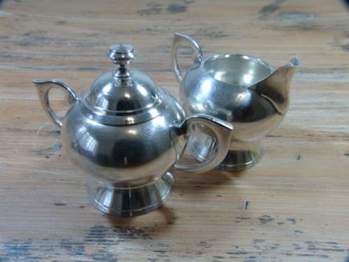 Vintage set of 2 EPNS Sugar bowl and Creamer
