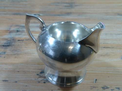 Vintage set of 2 EPNS Sugar bowl and Creamer