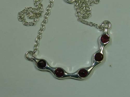 Vintage silver tone Necklace with Pendant, Bracelet and Brooch Set.  - red polished stones