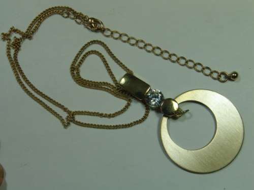 Vintage gold tone Necklace with large Pendant and clear stone