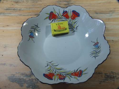 Art deco Bowl with orange flowers, 23cm diam