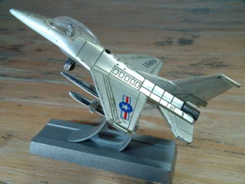 Large rare metal USA F16 Jetfighter table Lighter