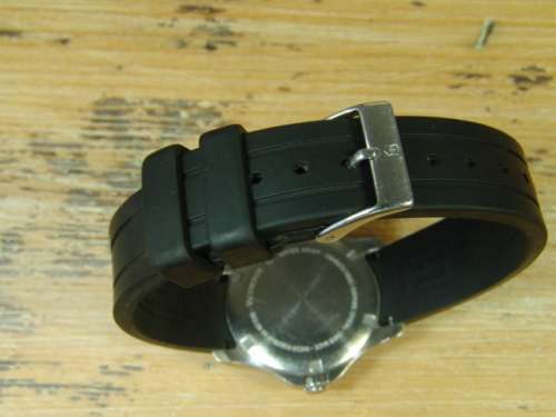 Victorinox, Swiss Army stainless steel on rubber strap mens wristwatch in original box. 100% working