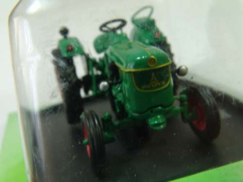Collectable die cast model Tractor, Hachette, Deutz 3005, 1967, scale 1:43, mint condition