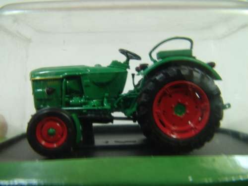 Collectable die cast model Tractor, Hachette, Deutz 3005, 1967, scale 1:43, mint condition