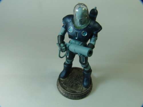 DC Comics Chess collection action figurine, Mr. Freeze, collectable Super hero character