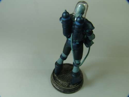 DC Comics Chess collection action figurine, Mr. Freeze, collectable Super hero character
