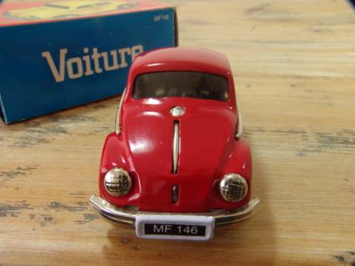 Voiture VW Beetle Sedan MF146 Tin model car, scale 1:33, friction powered, original box, 1960's