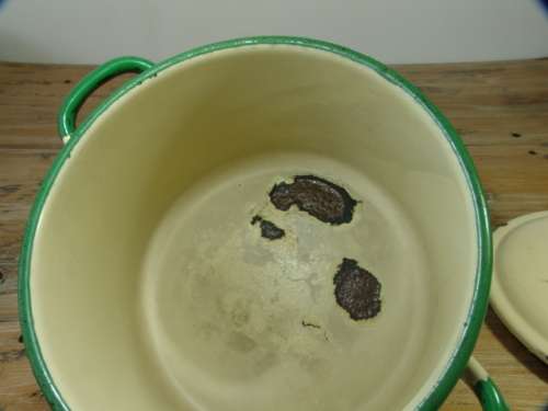 Large Enamel Pot with Lid, 25cm diameter x 17cm deep