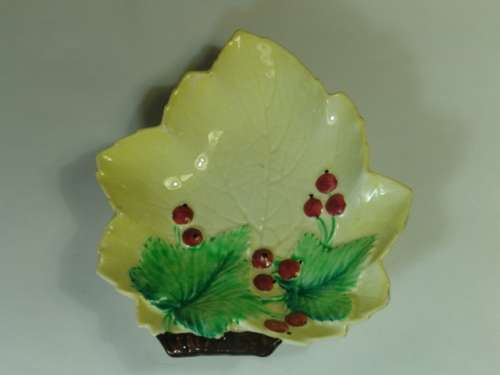 Small Carlton Ware snack dish, Australian design, 3 available