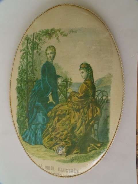Oval shaped Victorian wall Plaque **No reserve auction Now On at Port no.5**