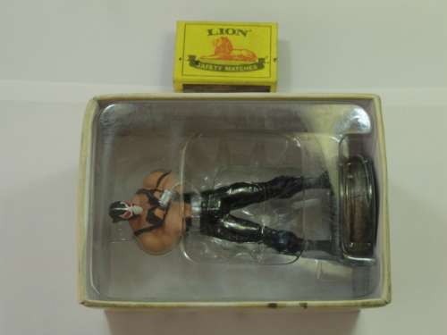 DC Comics Chess collection action figurine, Bane, collectable Super hero character