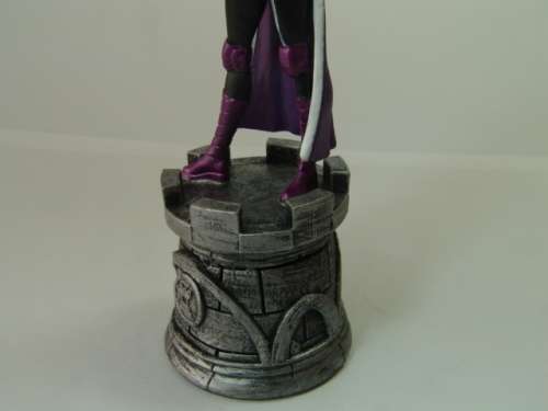 DC Comics Chess collection action figurine, Huntress, collectable Super hero character