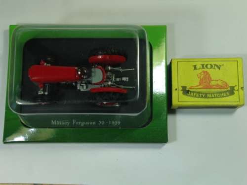 Collectable die cast model Tractor, Hachette, Massey Ferguson 50, 1959, scale 1:43, mint condition