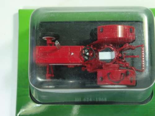 Collectable die cast model Tractor, Hachette, IH 624, 1968, scale 1:43, mint condition