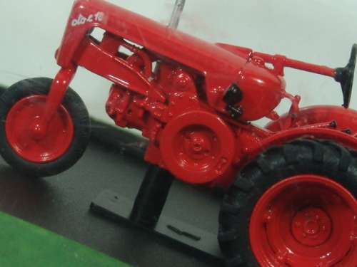 Collectable die cast model Tractor, Hachette, OTO C 18 R3, 1953, scale 1:43, mint condition