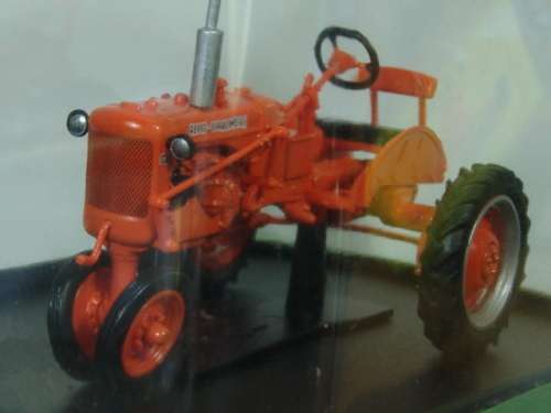 Collectable die cast model Tractor, Hachette, Allis Chalmers Type C,1947, scale 1:43, mint condition