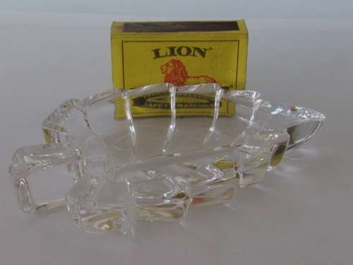 Vintage Crystal leaf chaped Dish, trinket dish, 11cm