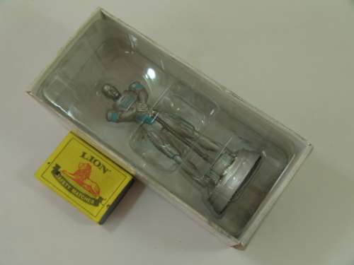 DC Comics Chess collection action figurine, Steel, Super hero character, collect them all